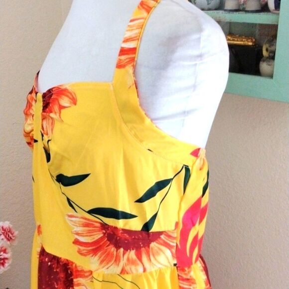 Bloom Chic Bright Sundress - Picture 5 of 11